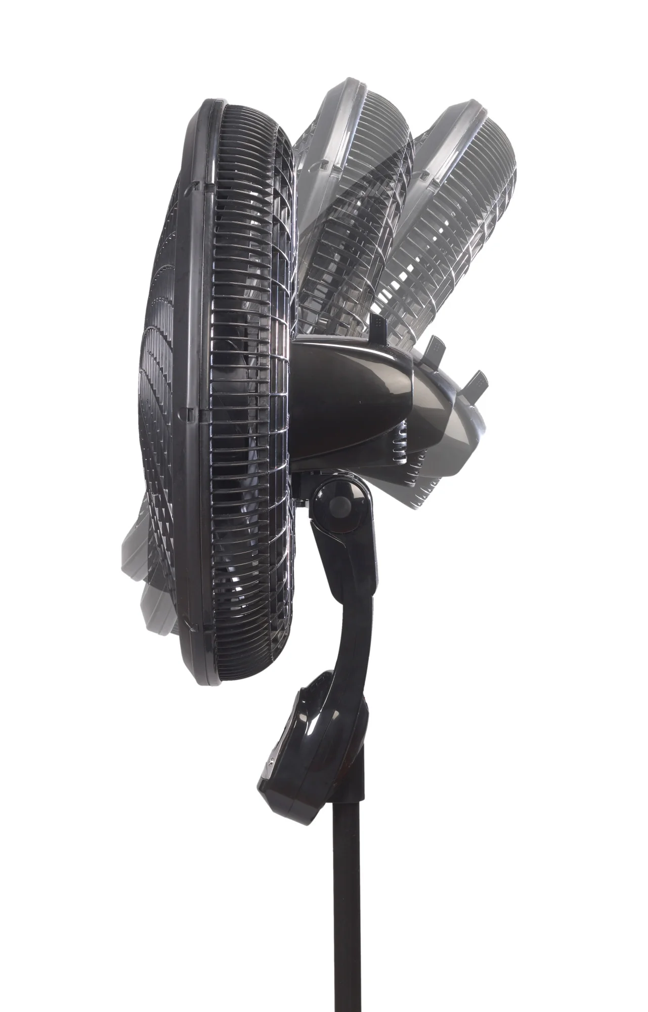 Lasko Cyclone® 18" 3-speed Pedestal Fan with Remote & Timer (black, model 1843) - Image 11