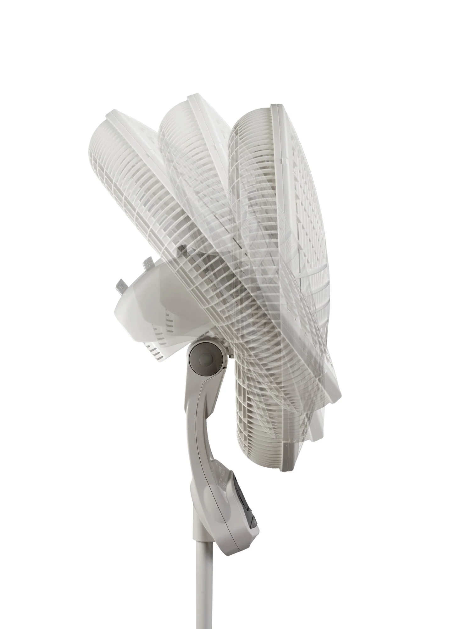 Lasko Performance 18" 3-Speed Pedestal Fan with Remote & Timer (white, model 1880) - Image 5